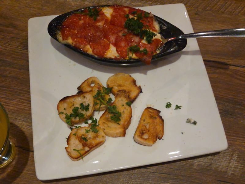 Screaming Banshee Pizza food
