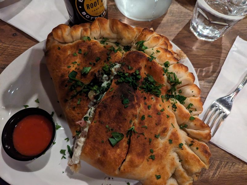 Screaming Banshee Pizza food